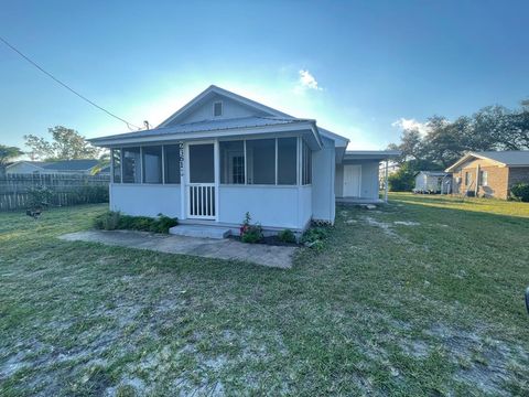 Photo of 2361 Hayes Ave, Port Saint Joe, FL 32456 (MLS # 324639)