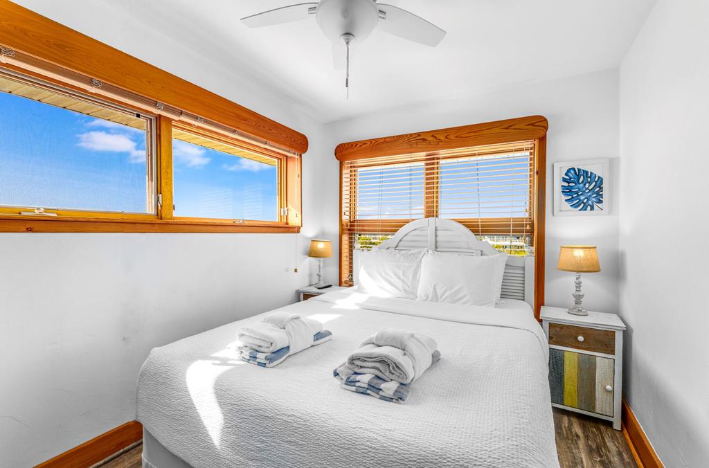 St. George Island, Florida, 32328, United States, 5 Bedrooms Bedrooms, ,5 BathroomsBathrooms,Residential,Active,2012440