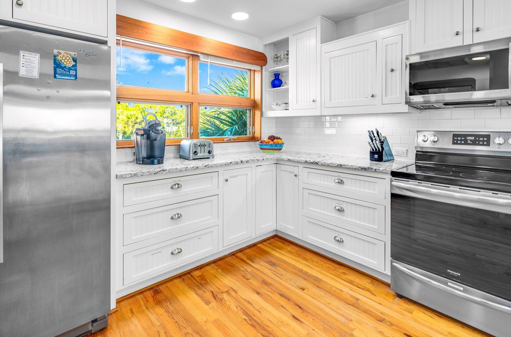 St. George Island, Florida, 32328, United States, 5 Bedrooms Bedrooms, ,5 BathroomsBathrooms,Residential,Active,2012440