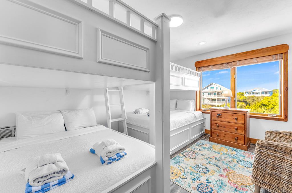 St. George Island, Florida, 32328, United States, 5 Bedrooms Bedrooms, ,5 BathroomsBathrooms,Residential,Active,2012440