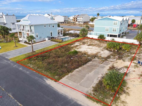 Photo of 102 S 36th St, Mexico Beach, FL 32456 (MLS # 324736)