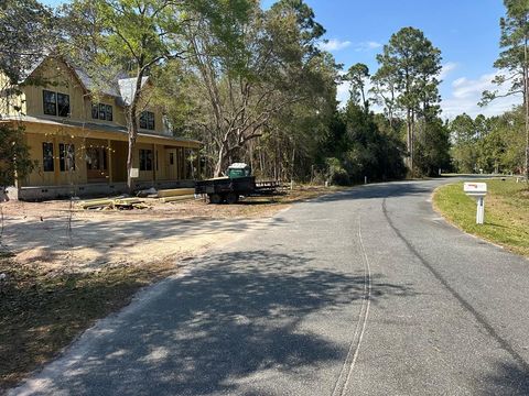 Photo of 118 Bay Colony Way, Apalachicola, FL 32320 (MLS # 327869)