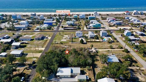 Photo of 10 Ponce De Leon St, Port Saint Joe, FL 32456 (MLS # 320900)