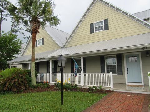 Photo of 1014 Long Ave #:, Port Saint Joe, FL 32456 (MLS # 328279)