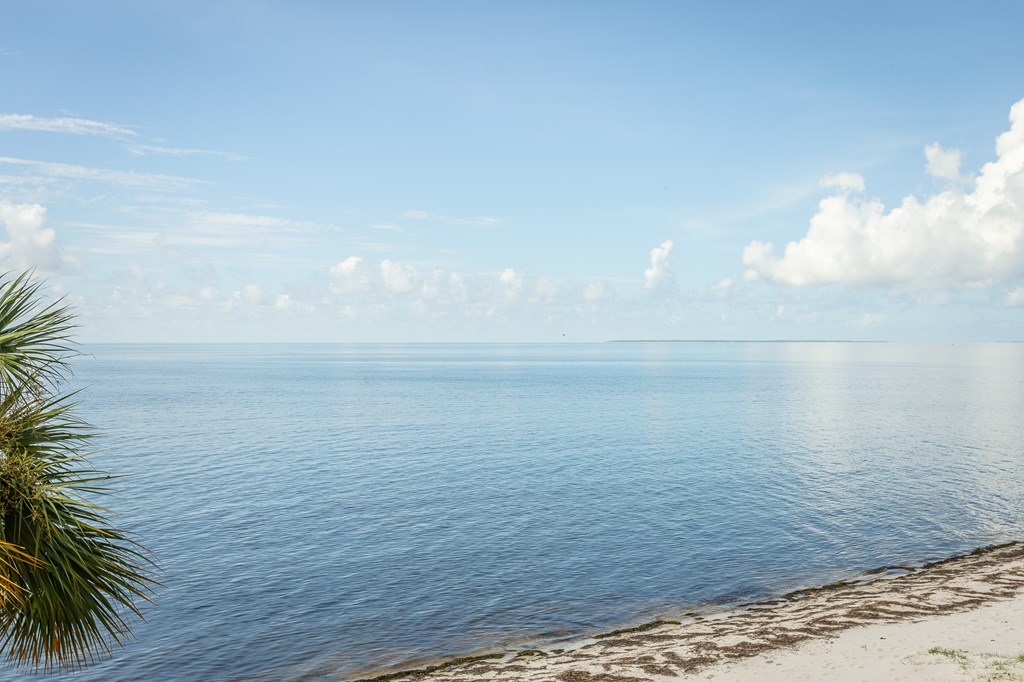 Carrabelle, Florida 32322, United States, 2 Bedrooms Bedrooms, ,2 BathroomsBathrooms,Residential,Active,53175