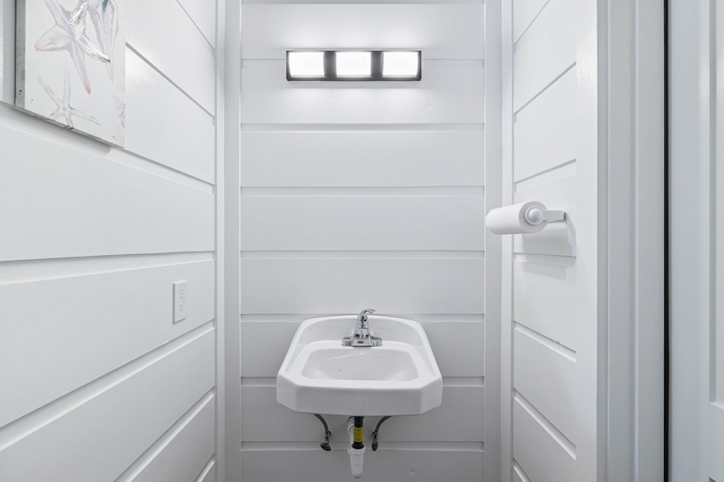 St. George Island, Florida, 32328, United States, 5 Bedrooms Bedrooms, ,6 BathroomsBathrooms,Residential,Active,1943705