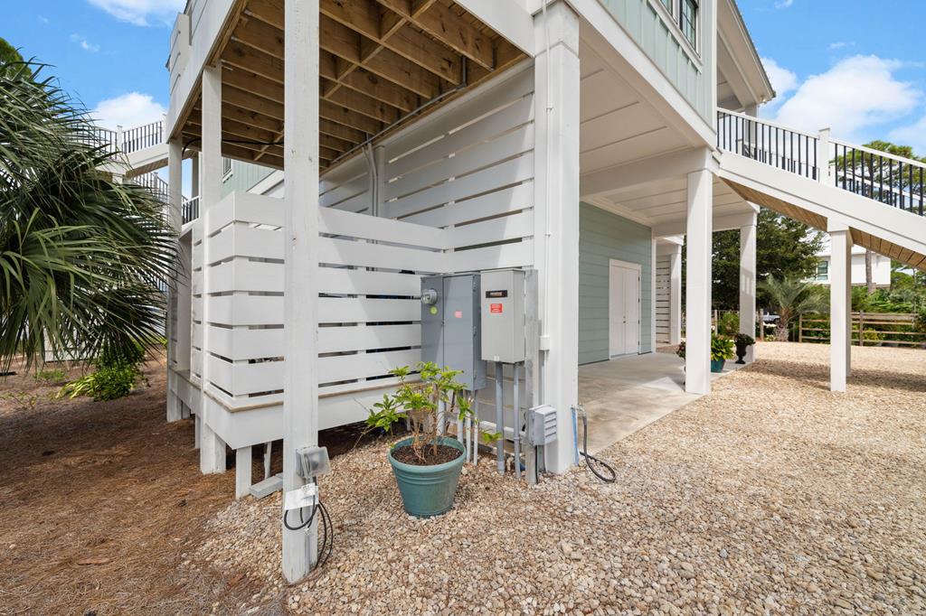 St. George Island, Florida, 32328, United States, 5 Bedrooms Bedrooms, ,6 BathroomsBathrooms,Residential,Active,1943705