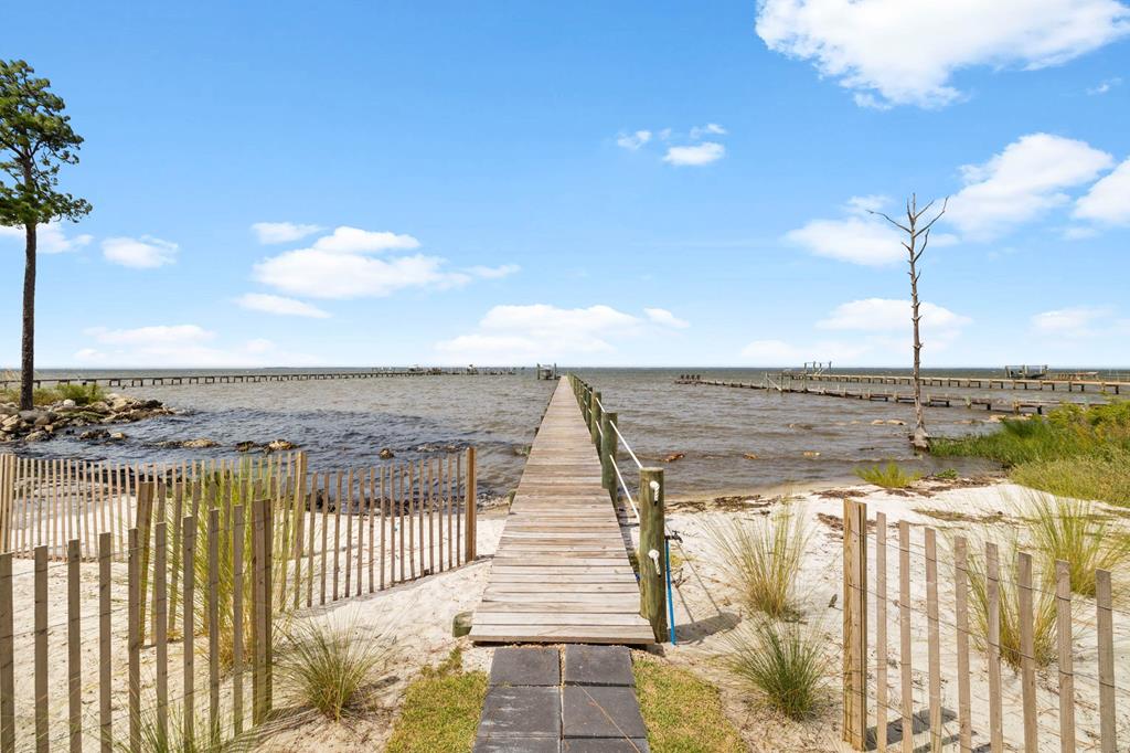 St. George Island, Florida, 32328, United States, 5 Bedrooms Bedrooms, ,6 BathroomsBathrooms,Residential,Active,1943705