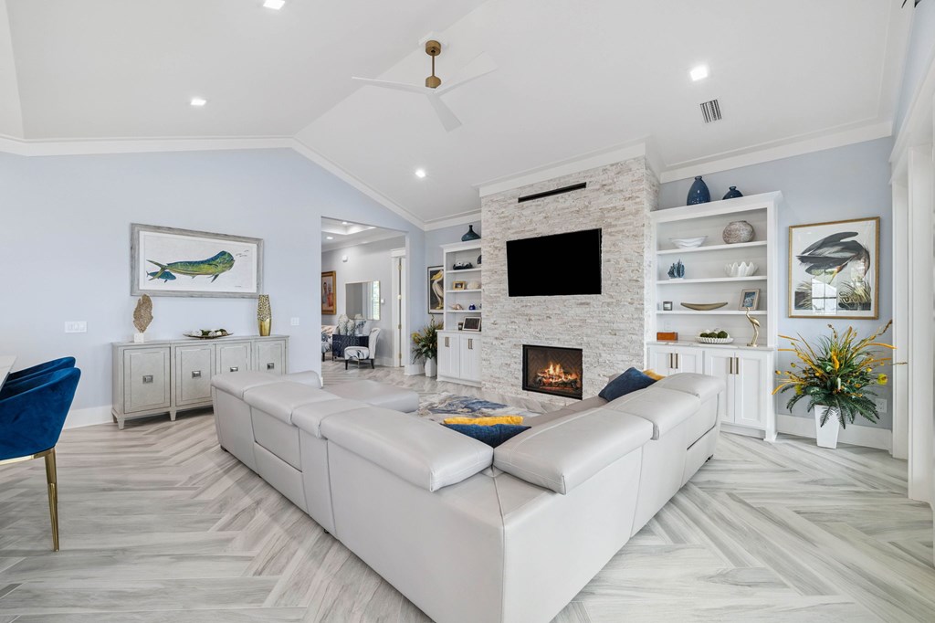 St. George Island, Florida, 32328, United States, 5 Bedrooms Bedrooms, ,6 BathroomsBathrooms,Residential,Active,1943705