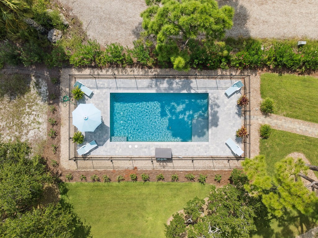 St. George Island, Florida, 32328, United States, 5 Bedrooms Bedrooms, ,6 BathroomsBathrooms,Residential,Active,1943705