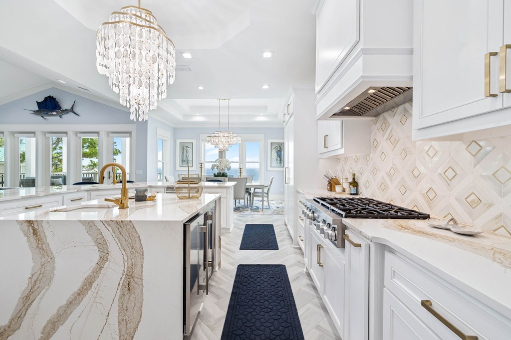 St. George Island, Florida, 32328, United States, 5 Bedrooms Bedrooms, ,6 BathroomsBathrooms,Residential,Active,1943705