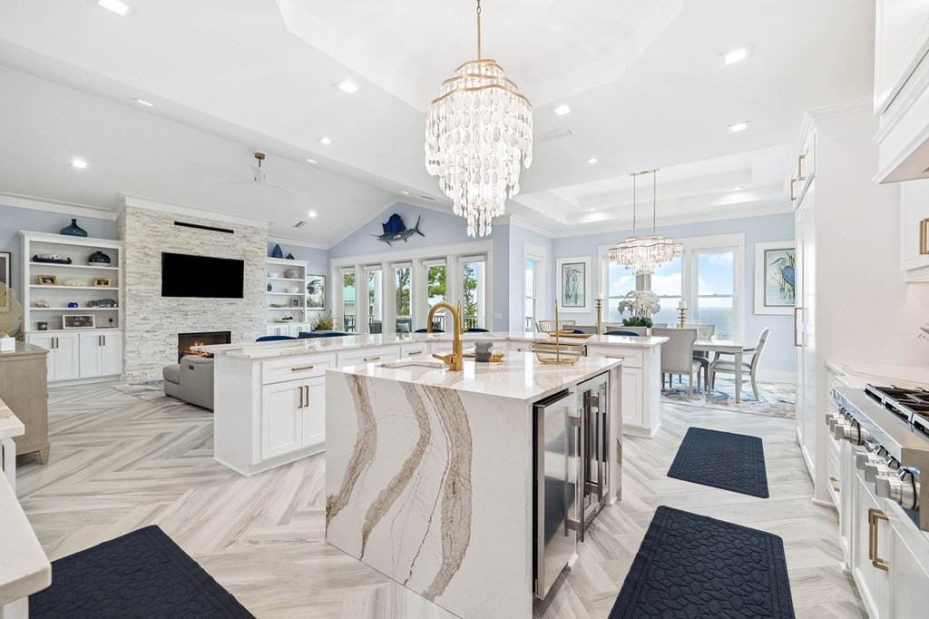 St. George Island, Florida, 32328, United States, 5 Bedrooms Bedrooms, ,6 BathroomsBathrooms,Residential,Active,1943705