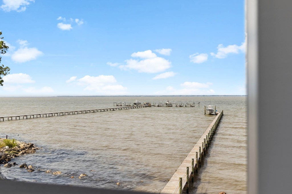 St. George Island, Florida, 32328, United States, 5 Bedrooms Bedrooms, ,6 BathroomsBathrooms,Residential,Active,1943705