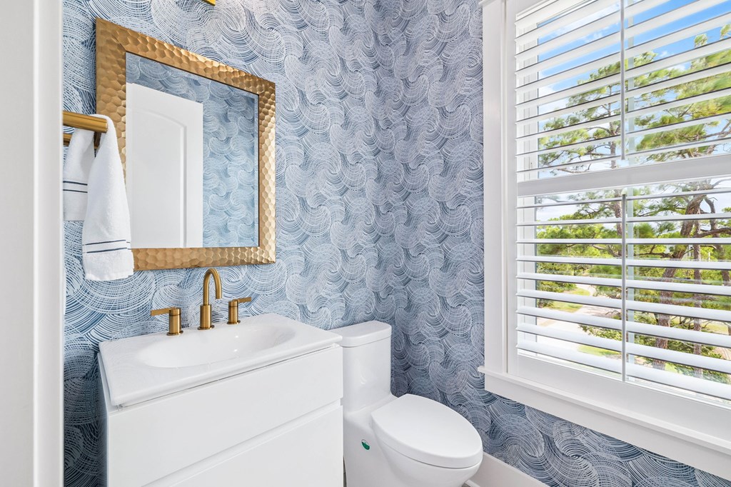 St. George Island, Florida, 32328, United States, 5 Bedrooms Bedrooms, ,6 BathroomsBathrooms,Residential,Active,1943705