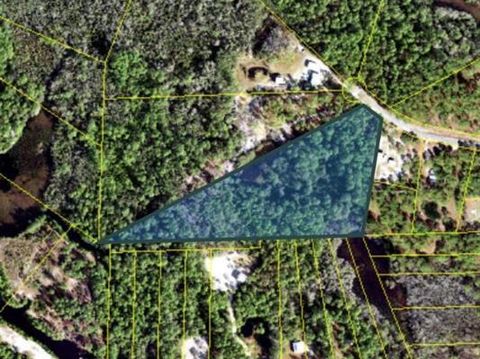 Photo of 315 Baywood Dr, Carrabelle, FL 32322 (MLS # 324490)