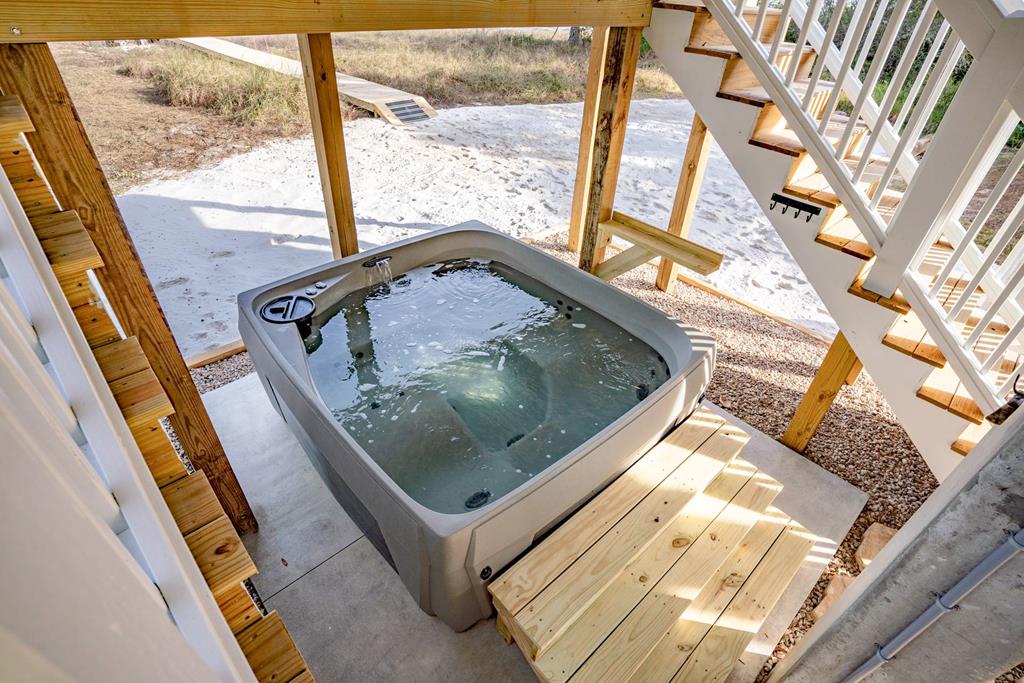 Eastpoint, Florida, 32328, United States, 4 Bedrooms Bedrooms, ,3 BathroomsBathrooms,Residential,Active,2013135