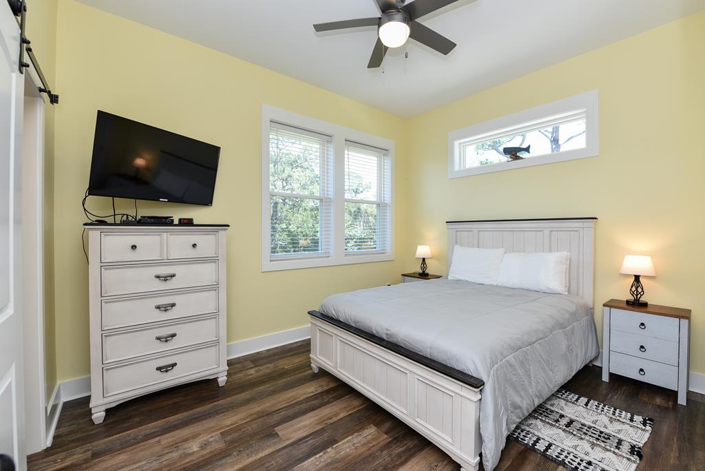 Eastpoint, Florida, 32328, United States, 4 Bedrooms Bedrooms, ,3 BathroomsBathrooms,Residential,Active,2013135