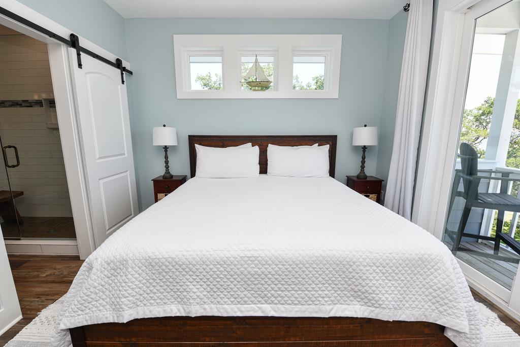 Eastpoint, Florida, 32328, United States, 4 Bedrooms Bedrooms, ,3 BathroomsBathrooms,Residential,Active,2013135