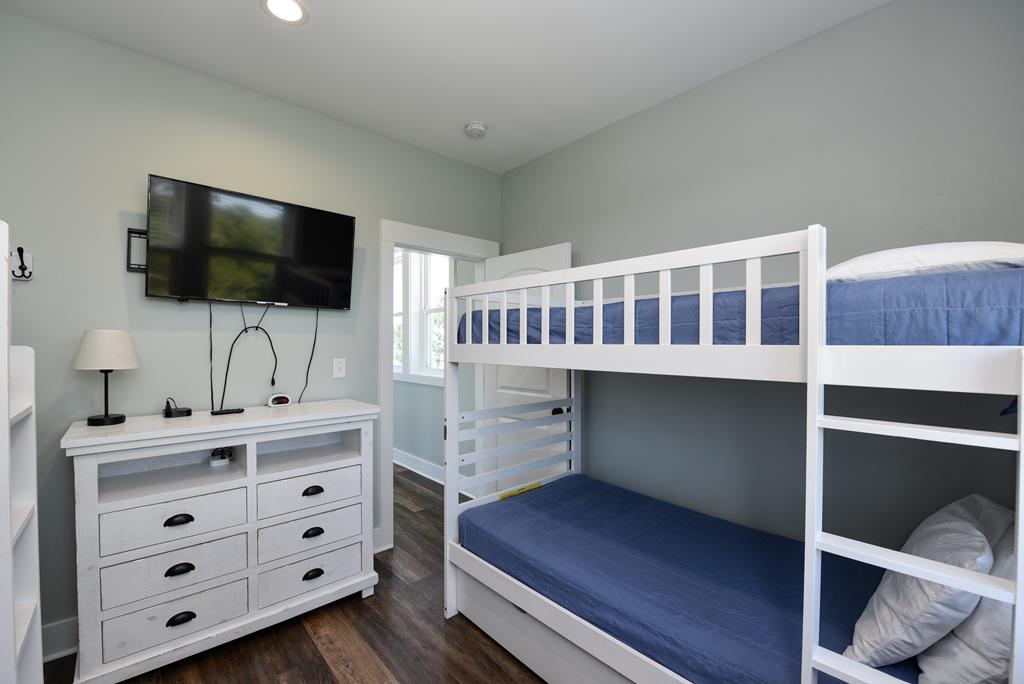 Eastpoint, Florida, 32328, United States, 4 Bedrooms Bedrooms, ,3 BathroomsBathrooms,Residential,Active,2013135