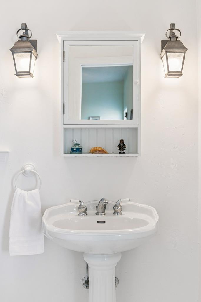 St. George Island, Florida 32328, United States, 4 Bedrooms Bedrooms, ,4 BathroomsBathrooms,Residential,Active,215881