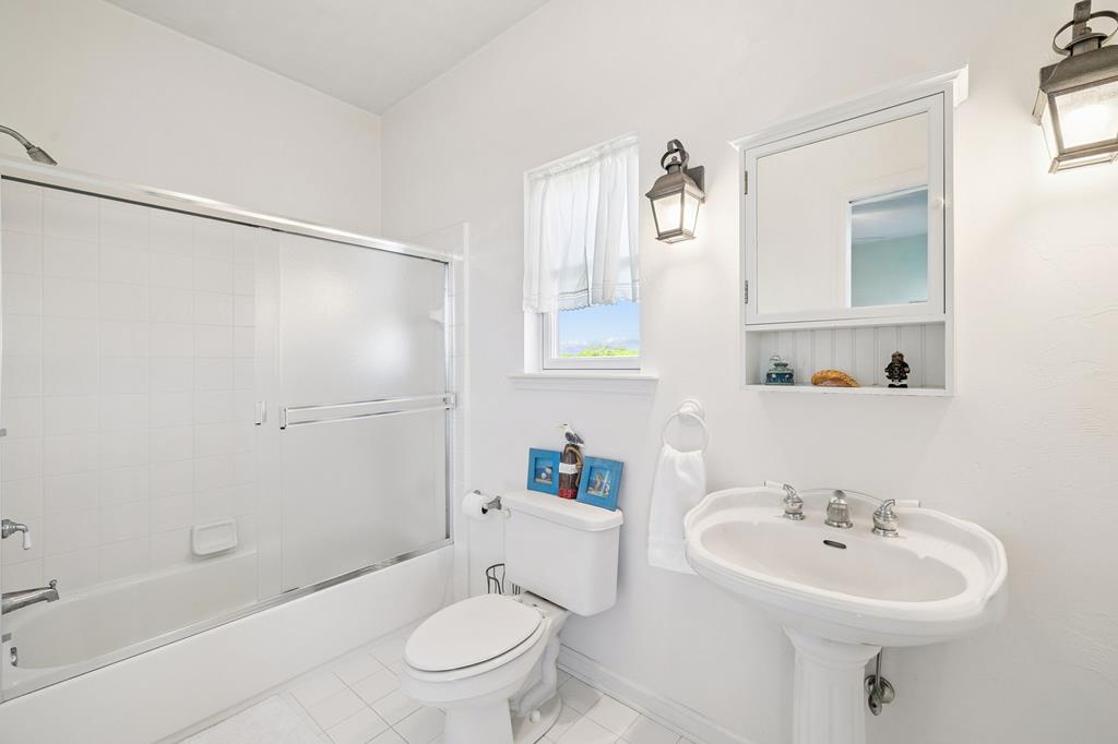 St. George Island, Florida 32328, United States, 4 Bedrooms Bedrooms, ,4 BathroomsBathrooms,Residential,Active,215881