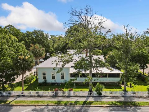Photo of 201 8th St, Port Saint Joe, FL 32456 (MLS # 322596)
