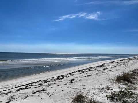 Photo of 500 Gulf Shore Dr, Carrabelle, FL 32322 (MLS # 321732)