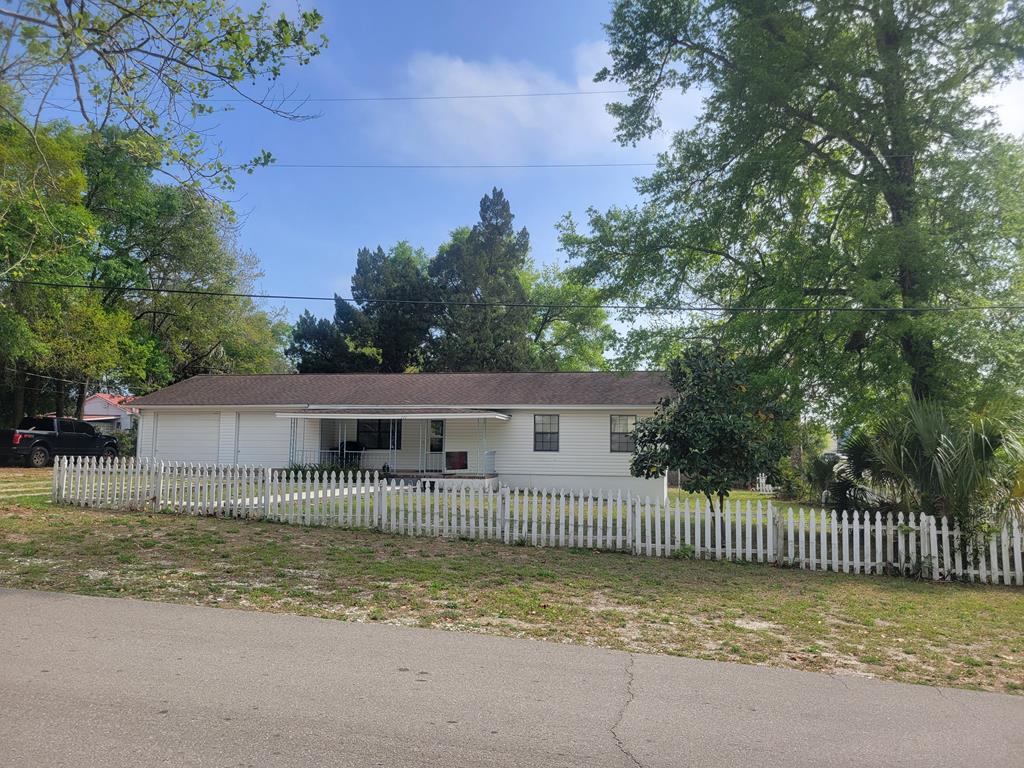 Listing image 4