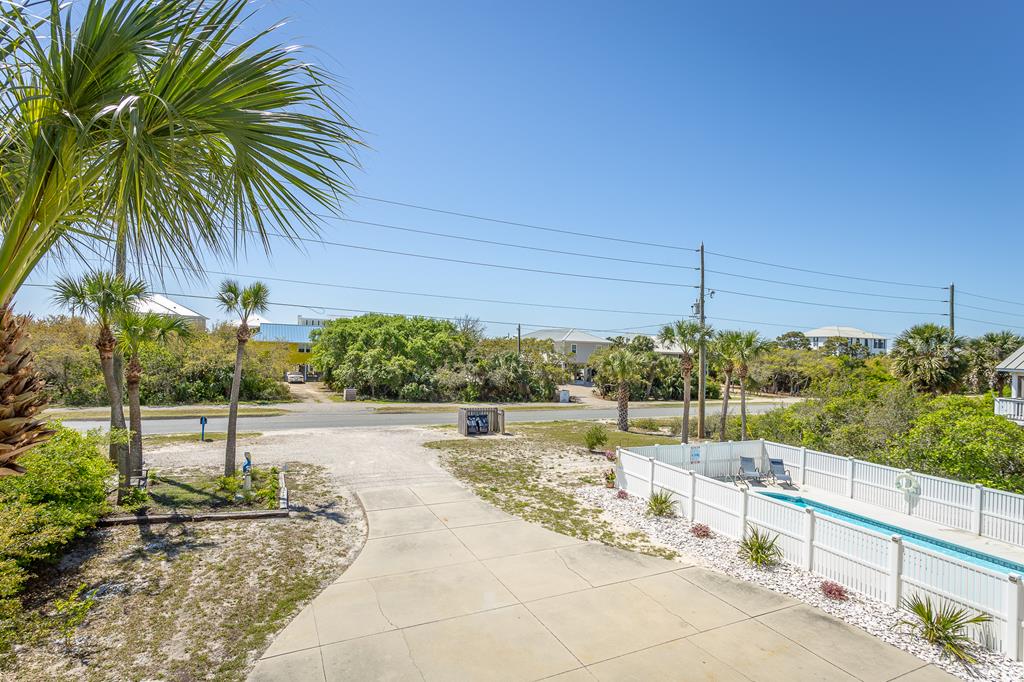 St. George Island, Florida, 32328, United States, 5 Bedrooms Bedrooms, ,4 BathroomsBathrooms,Residential,Active,1791424
