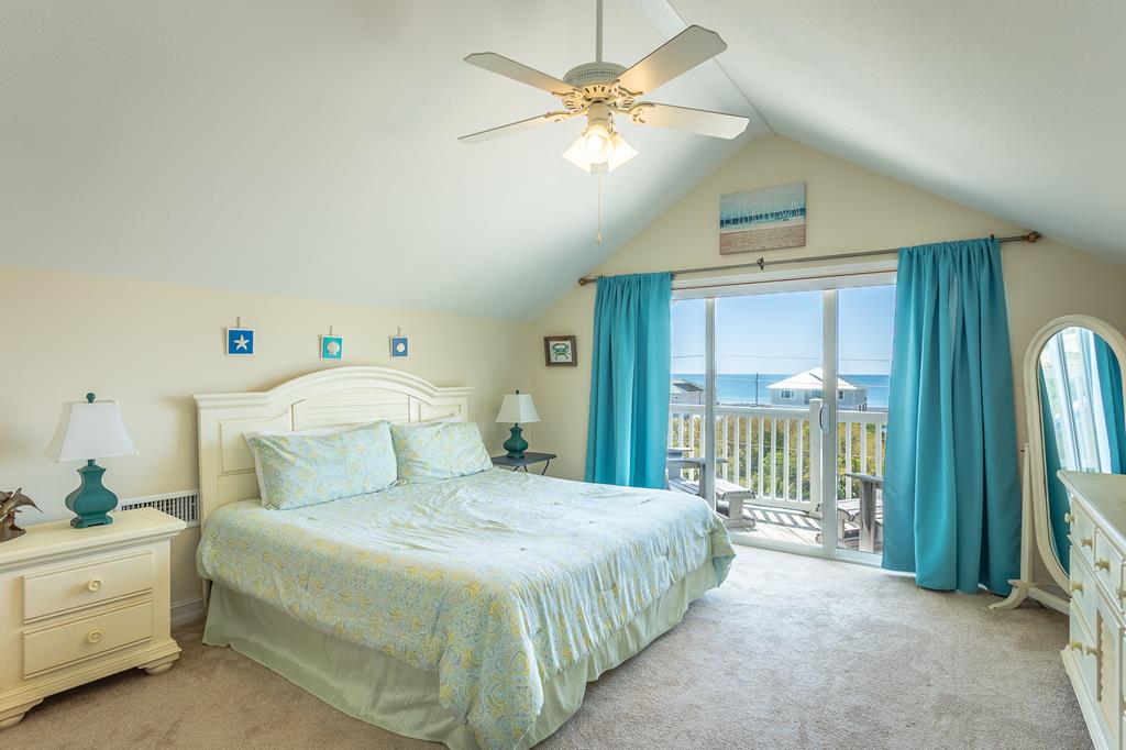 St. George Island, Florida, 32328, United States, 5 Bedrooms Bedrooms, ,4 BathroomsBathrooms,Residential,Active,1791424