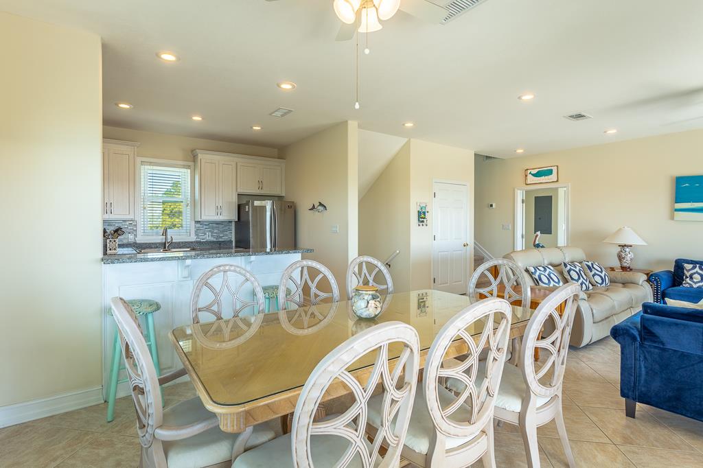 St. George Island, Florida, 32328, United States, 5 Bedrooms Bedrooms, ,4 BathroomsBathrooms,Residential,Active,1791424