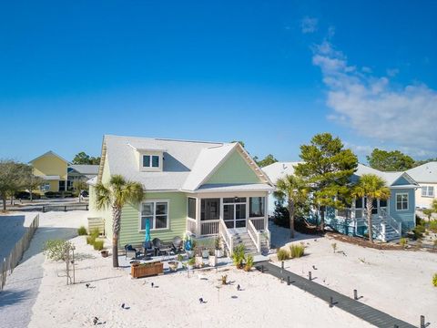 Photo of 106 Salt Air Ct, Port Saint Joe, FL 32456 (MLS # 327767)