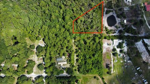 Photo of 136 Dunlap Rd, Eastpoint, FL 32328 (MLS # 322578)