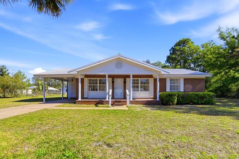 Photo of 41 Thomas Dr, Apalachicola, FL 32320 (MLS # 328136)