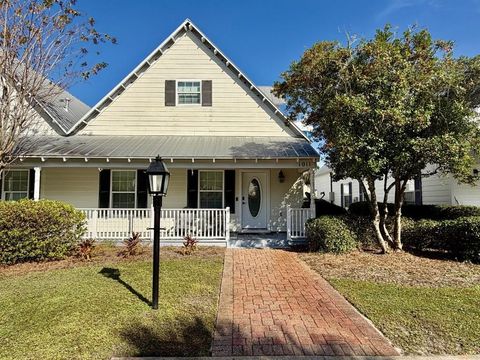 Photo of 1011 Palm Blvd, Port Saint Joe, FL 32456 (MLS # 324515)