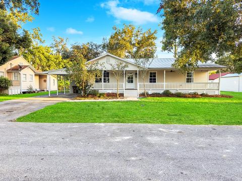 Photo of 206 10th St, Port Saint Joe, FL 32456 (MLS # 324228)