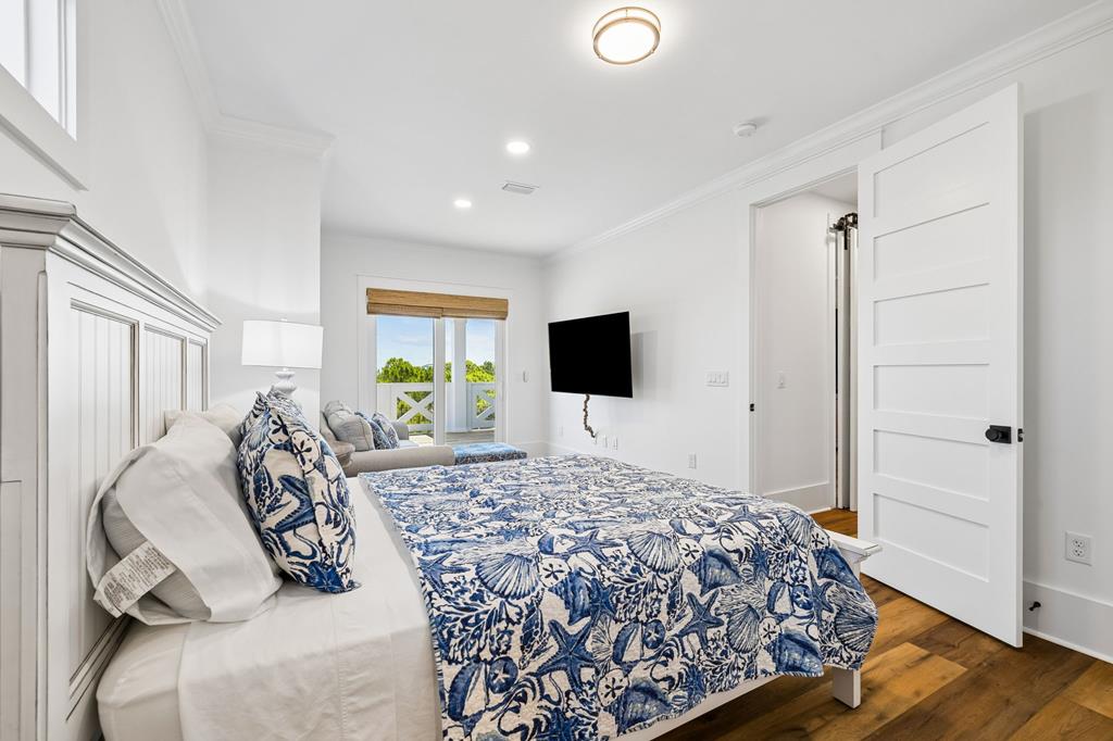 Exceptional custom beach home ready to make idyllic family memories! T – image 33