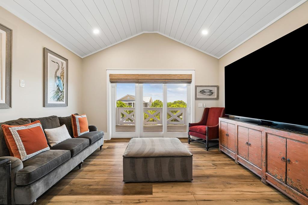 Exceptional custom beach home ready to make idyllic family memories! T – image 27