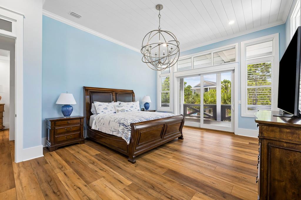 Exceptional custom beach home ready to make idyllic family memories! T – image 18