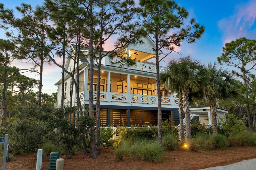 Exceptional custom beach home ready to make idyllic family memories! T – image 52