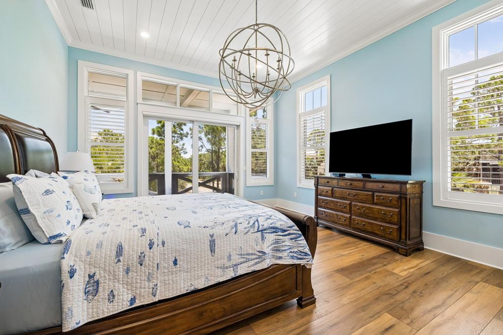 Exceptional custom beach home ready to make idyllic family memories! T – image 17