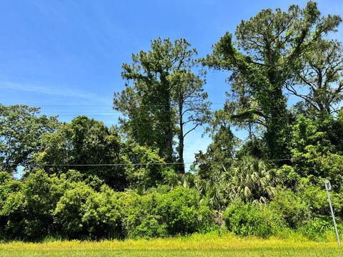 Photo of 2181 Hwy 98 E, Carrabelle, FL 32322 (MLS # 324597)