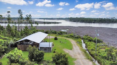 Photo of 105 Chapel Ln, Port Saint Joe, FL 32456 (MLS # 322398)