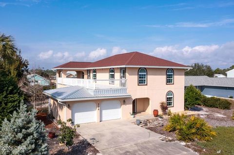 Photo of 714 Gulf Aire Dr, Port Saint Joe, FL 32456 (MLS # 325004)