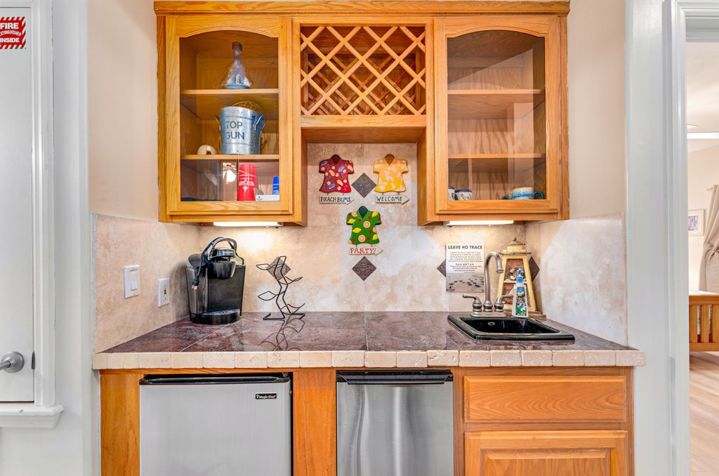 St. George Island, Florida, 32328, United States, 4 Bedrooms Bedrooms, ,5 BathroomsBathrooms,Residential,Active,1761692