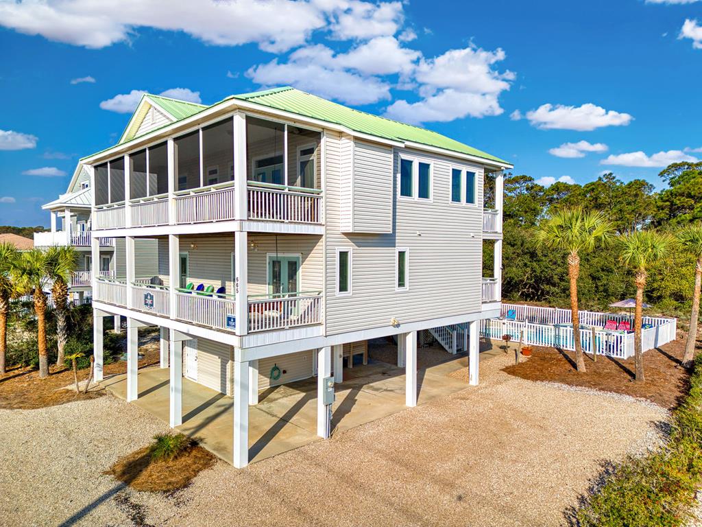 St. George Island, Florida, 32328, United States, 4 Bedrooms Bedrooms, ,5 BathroomsBathrooms,Residential,Active,1761692