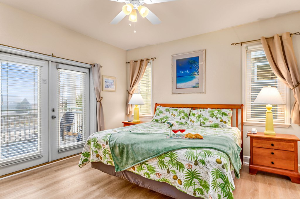 St. George Island, Florida, 32328, United States, 4 Bedrooms Bedrooms, ,5 BathroomsBathrooms,Residential,Active,1761692