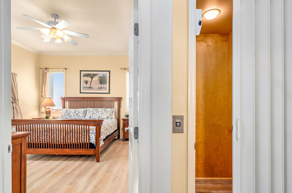 St. George Island, Florida, 32328, United States, 4 Bedrooms Bedrooms, ,5 BathroomsBathrooms,Residential,Active,1761692