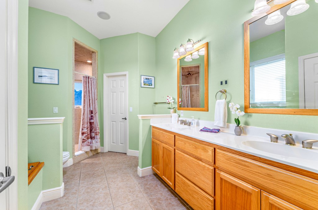 St. George Island, Florida, 32328, United States, 4 Bedrooms Bedrooms, ,5 BathroomsBathrooms,Residential,Active,1761692