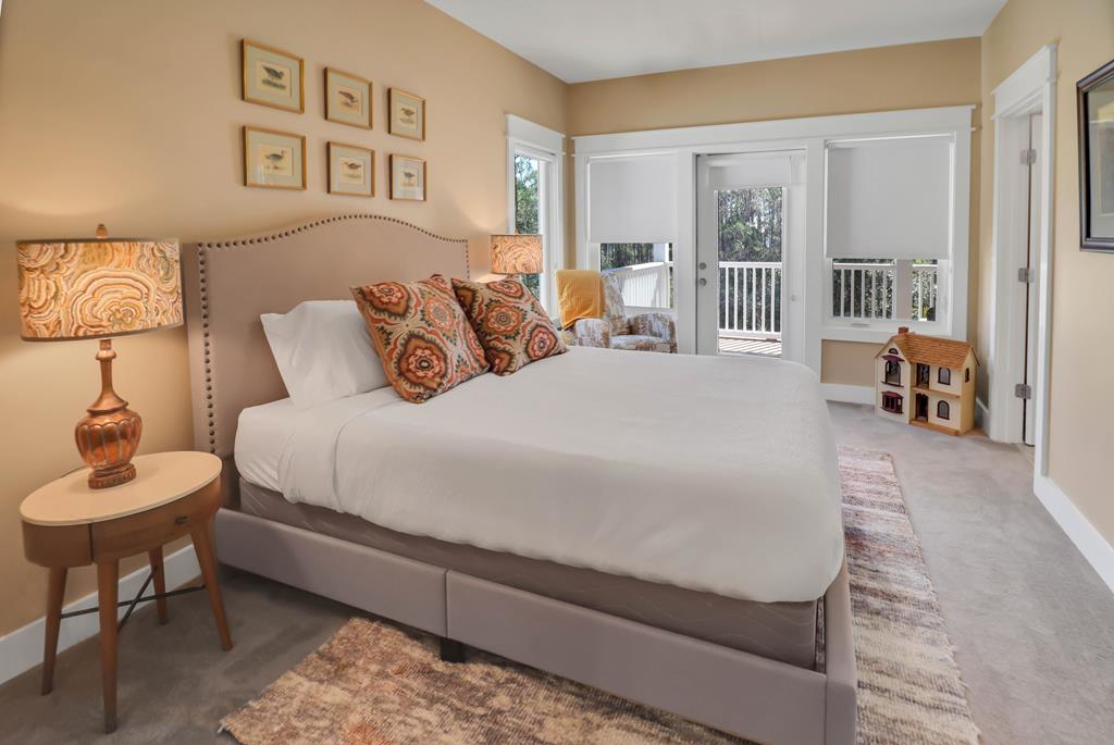 NEW and MOTIVATED seller! 2019 custom-built home on a rare one acre ho – image 31